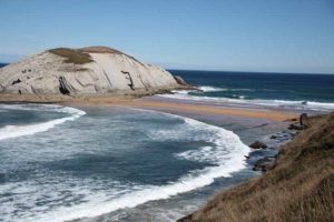 Playa Cobachos en Liencre